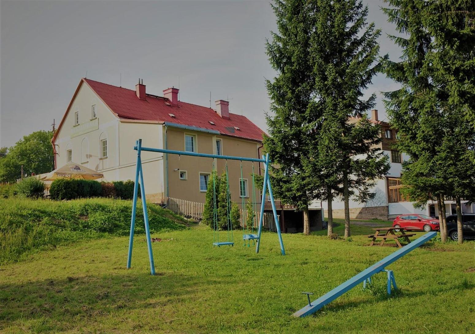 Pension Zaclersky Medved Экстерьер фото