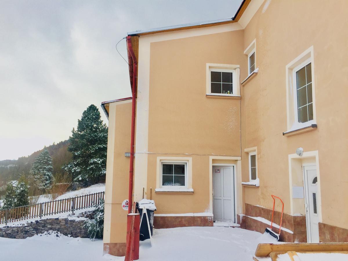 Pension Zaclersky Medved Экстерьер фото